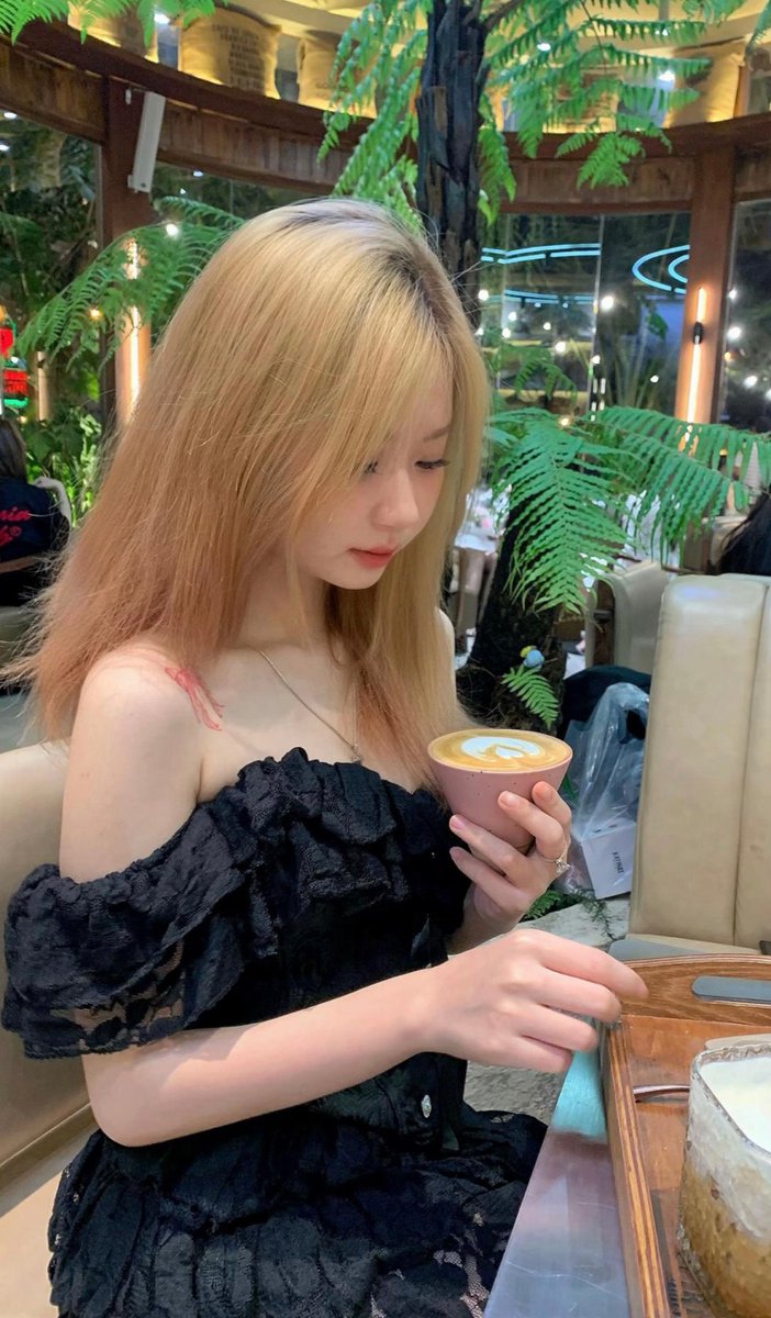 Bảo Ngân tweet media