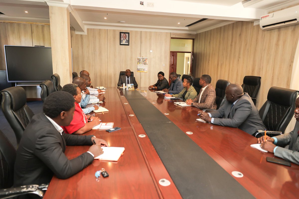 OAG_Kenya's tweet photo. We convey our appreciation to the County Government of Tharaka Nithi for submission of financial statements for audit on July 29, 2024. 
Our Officers were at hand to find out how they did it.
#EnhancingAccountability https://t.co/ZiwwJS0XoX