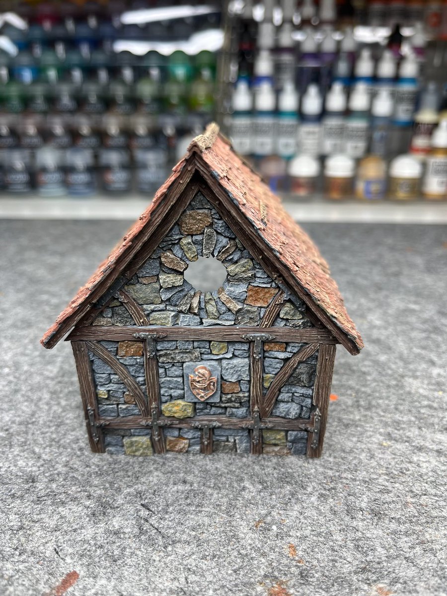 GlueandDice's tweet photo. Finished another building from the fantasy pile of shame. Storehouse by @TabletopWorld More on the blog: https://t.co/wVLov8mbCJ
#miniwargaming #minipainting #miniaturewargaming #dnd #warmongers #warhammer #tabletopworld https://t.co/mIoPU5Hm9E