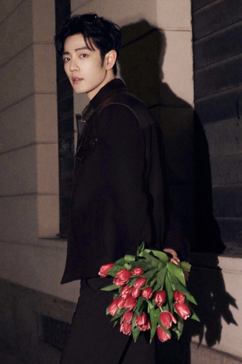 CHANEL                                                 GUCCI
    boy                                                         baby