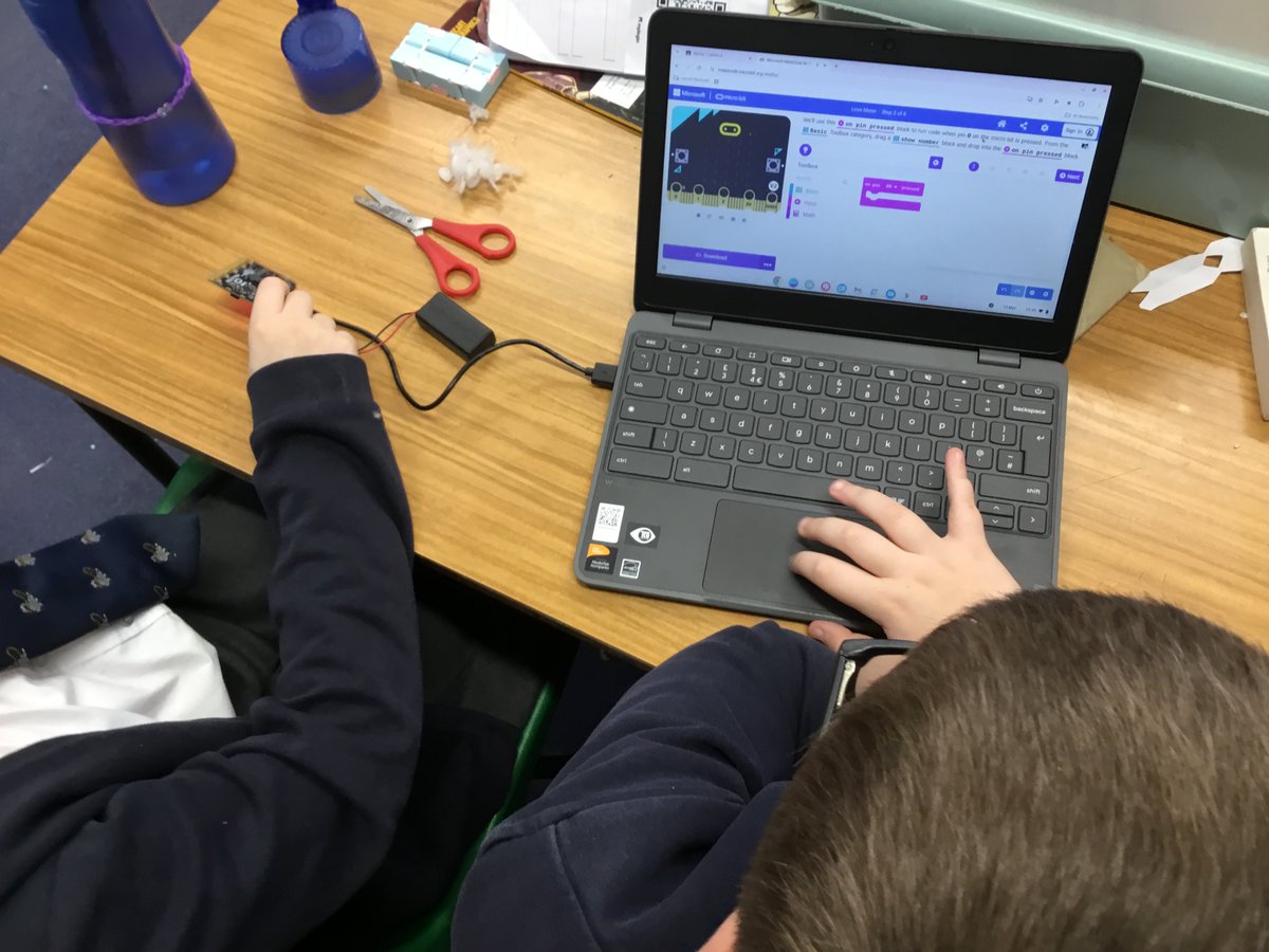 LancotSchool's tweet image. Year 5 coders in action! 💻 Seeing our students bring their Micro:bits to life with custom code is absolutely brilliant. From flashing lights to simple games, they're mastering the basics of programming. Future tech stars in the making! #CustomCoding #Microbit #Year5 #LoveLancot