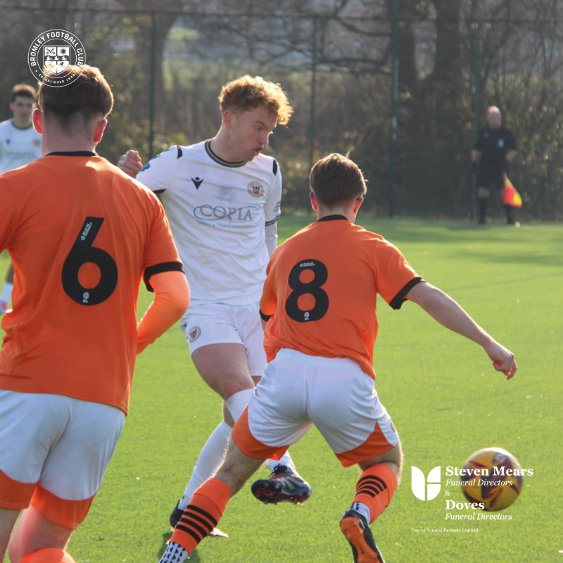 bromleyfc's tweet photo. A whole host of young talent take on Welling United tonight for a spot in the London Senior Cup quarter-final 🏆

#WeAreBromley