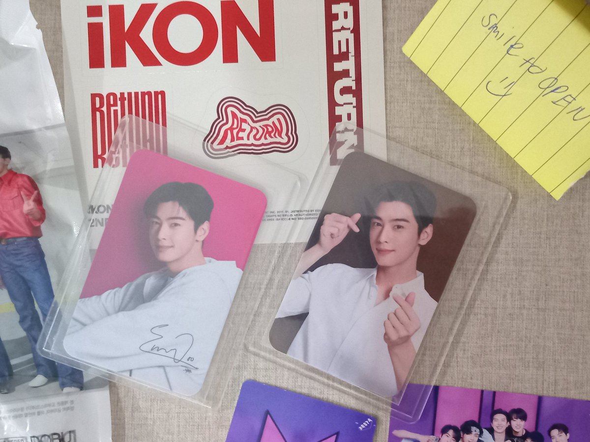 alpaslarah's tweet photo. : ¨ ·.· ¨ :
 ` · .. · #bookworm1995feedback 

thank you so much! safe naman umuwi si eun woo sa'kin ate, soafer daming freebies dinnn!! ang saya lang maging multi-stan tapos same kayo ng ini-stan ni seller 😫💗💗 https://t.co/TJovnvNV3X