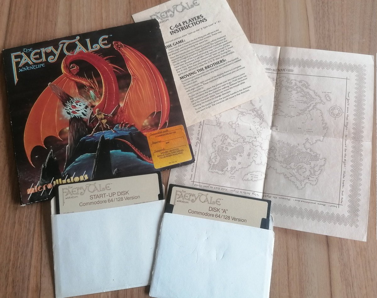Ich hab seinerzeit die Mega Drive Version gespielt. Aber bei 6 Euro könnte ich nicht widerstehen, auch wenn die #C64 Version nicht so toll sein soll. Innen sind sehr seltsame Fotos. #FaeryTaleAdventure