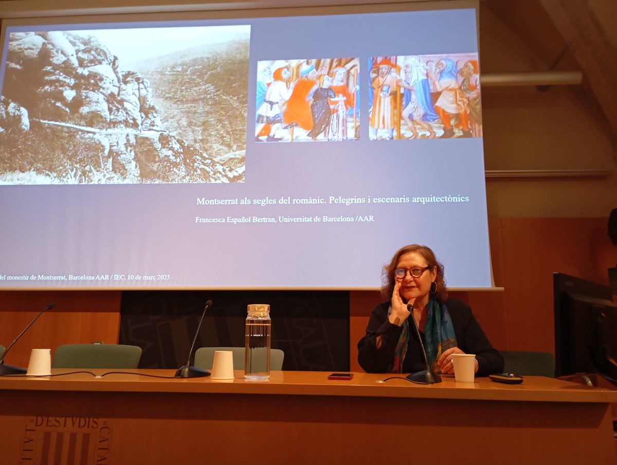 Ahir, la sala plena per a escoltar la conferència de la Dra. Francesca Española sobre Montserrat a l'època romànica, amb noves i interessants aportacions. D'aquí a quinze dies serà el torn del Montserrat gòtic, amb més novetats.