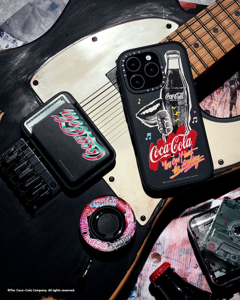 CASSETIFY コカ・コーラデザイン ケース　スタンドセット カルチャーとフリーダムを感じる、コカ・コーラのカセットテープ