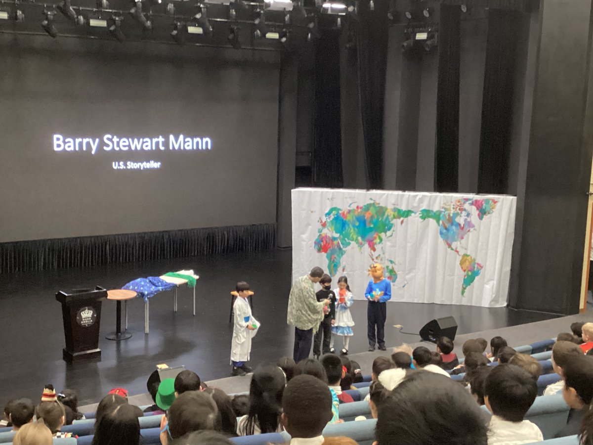BSB_Shunyi's tweet image. Welcome visiting storyteller, Barry Stewart Mann, to our Book Week! Barry captivated audiences with his lively tales and actively involved students too! We have learnt valuable storytelling techniques to bring our own tales to life!
#BSBShunyi #NordAngliaEducation #BookWeek