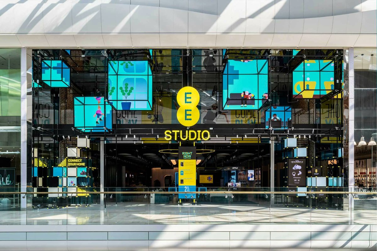 The future of retail lies in immersive and dynamic environments that captivate consumers and build communities. 

Thrilled to see our work with <a href="/EE/">EE</a> Studio highlighted by <a href="/CreativeReview/">Creative Review</a> as a prime example of successful retail experience: creativereview.co.uk/future-retail-…
