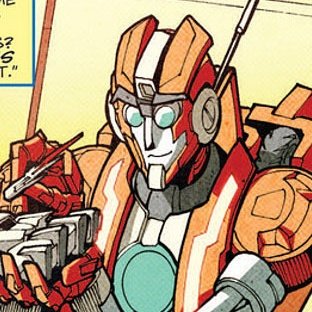 The crossover ship of the day is;
#rungop !! 

TFP Optimus x IDW Rung