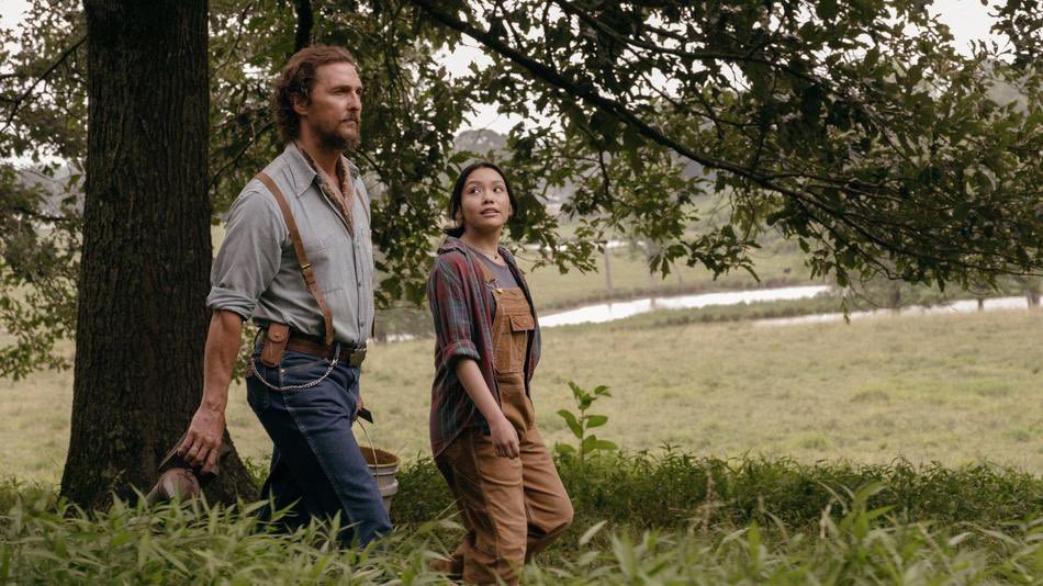 In a surprising twist, THE RIVALS OF AMZIAH KING is the first great film of #SXSW2025! Matthew McConaughey is fantastic, but Angelina LookingGlass steals the show in Andrew Patterson’s follow-up to The Vast of Night. Crowd ate it up, gave it a standing ovation!