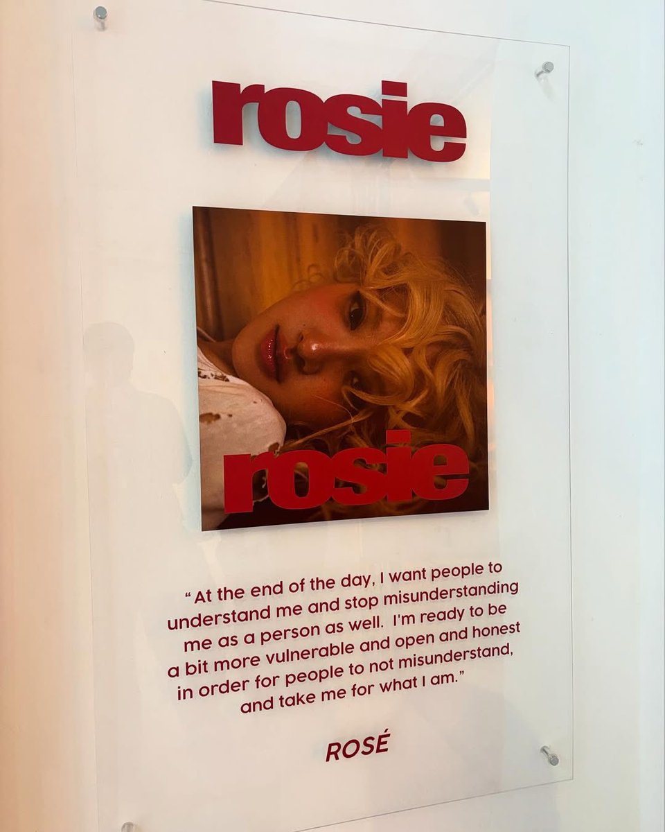 #rosiebyROSÉ #ROSÉ