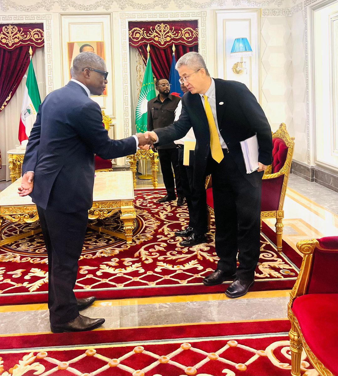 En réponse à mon équipement et à ma formation des ressources humaines de l'armée nationale, j'ai prescrit le V. P de la société #Chinashipbuilding, #zhangjinming, pour poursuivre les conversations que nous quittons en attente à Pékin;   Versé dans l'acquisition de matériel