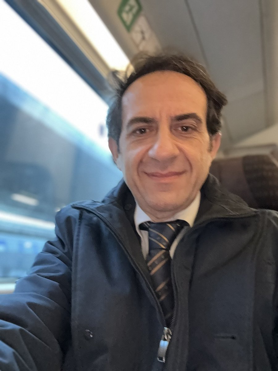 scoddetta's tweet photo. 🚆✨ La leadership non è una destinazione, ma un viaggio. Oggi il mio mi porta a Grosseto, per guidare altri professionisti a diventare leader nell’arte dell’acquisizione. 🚀💼

#Leadership #Formazione #CrescitaProfessionale #RealEstate #DiventaLeader #Century21 #Successo https://t.co/rQKcBwKv2Y
