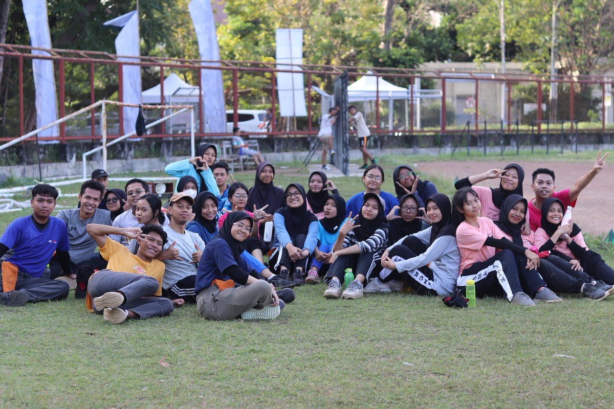 instagram.com/reel/DHC9X9jzq…
[HUT Marching Band UGM ke - 46]

Selamat ulang tahun Marching Band UGM yang ke - 46!

Sudah 46 tahun unitku berdiri, membawa kita menuju kesuksesan. Terima kasih sudah berjuang demi unit kita hingga di tahun yang ke-46 ini.

Viva Marching Band UGM!