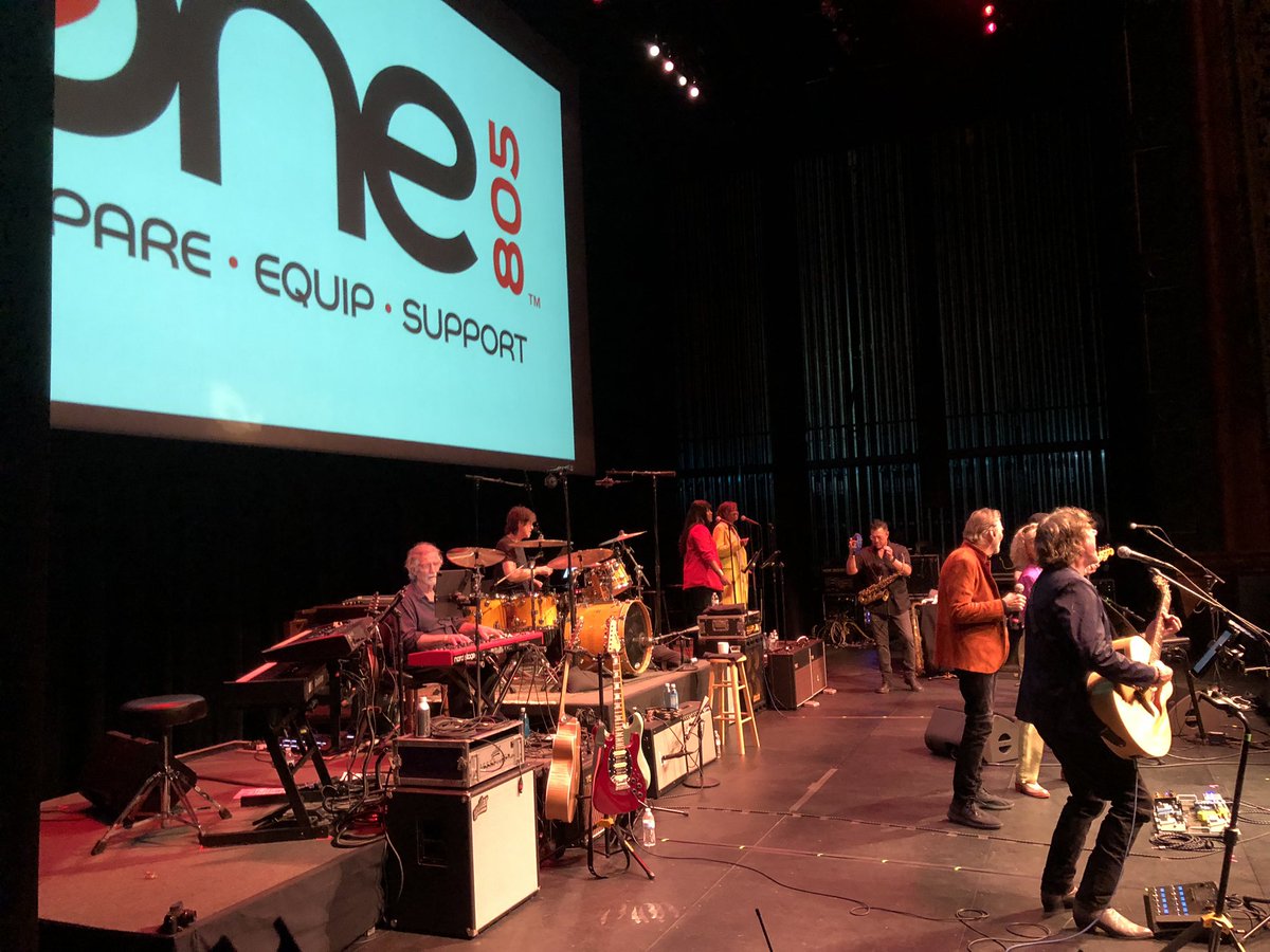 KcluNewsLance's tweet photo. $300,000 raised! Saturday night’s One805 “Rock For First Responders” concert Saturday night is being called a huge success. Everyone from Kenny Loggins to Hootie & the Blowfish performed. #firstresponders #hootieandtheblowfish #one805 #kennyloggins #firefighters #santabarbara https://t.co/BDe1Q5arnV