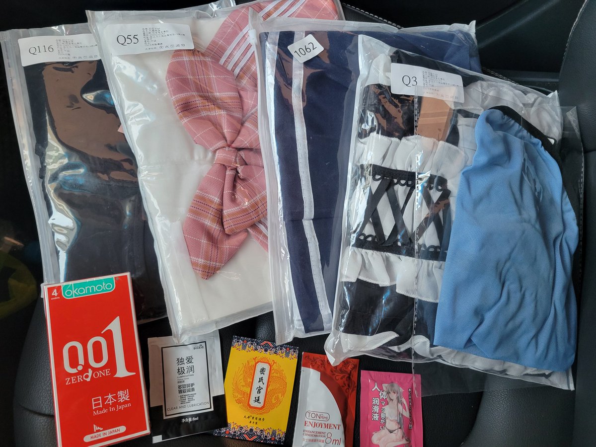 直接一個大補貨，喜歡的都買起來
但....哭啊...沒人可約耶

#台中 #彰化 #中部 #下班後可約