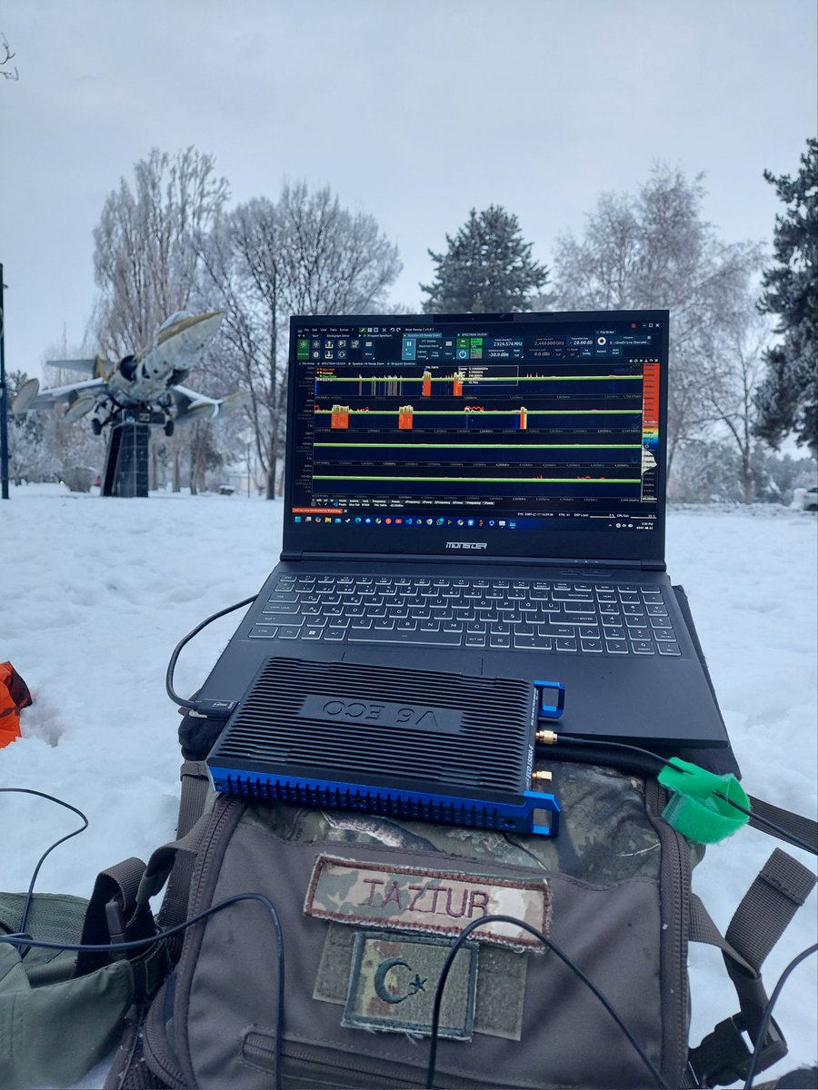 This is my <a href="/Aaronia_AG/">Aaronia AG</a> winter #setup! ❄️ This #winter, I had the chance to test the #Spectran V6 ECO #outdoors in temperatures below -25°C, and it never compromised on #spectrum details. 📡

#OSINT enthusiasts, can you figure out my location? 🔎 #RF #SpectrumAnalysis #SDR