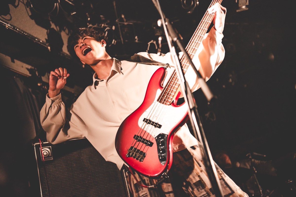 ┏・・・・・・・・・・・┓
　 🌸タツキありがとう🌸
┗・・・・・・・・・・・┛

始動から約3年間
サポートベースと支えてくれていた篠原樹君が
ワンマンを持ちましてサポート卒業となります💐

ﾍﾞｰｽﾋｰﾛｰ篠原！今まで本当にありがとう🍬

この4人で奏でる集大成ワンマンまで
あと3️⃣日👏