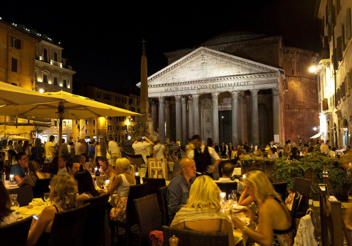 ToursRoman's tweet photo. With Summer approaching, book your Rome trip in the spring, to avoid the heat and the crowds. See more info at https://t.co/0eR9W9S4Hb https://t.co/RaEH2xA1Hk