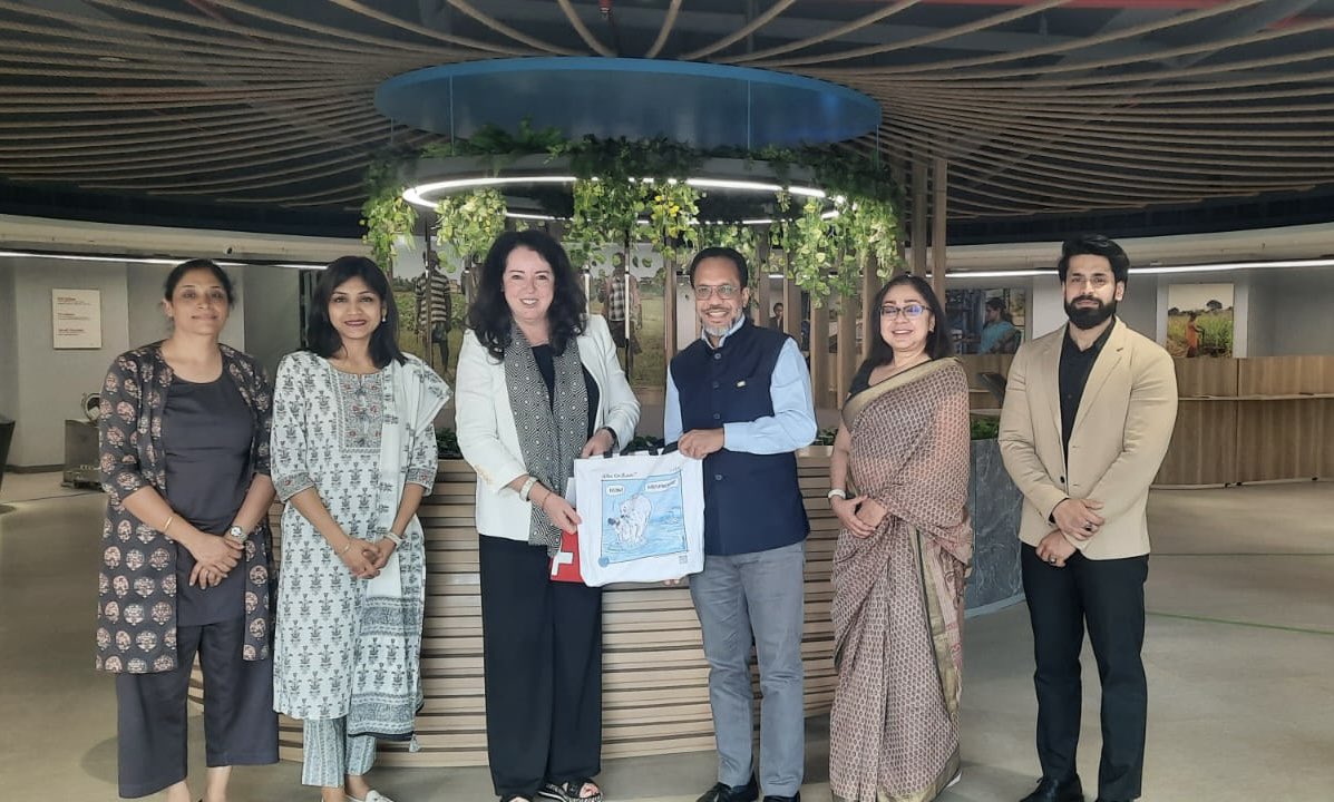Had the pleasure of exchanging on climate and sustainability related challenges and opportunities with <a href="/GhoshArunabha/">Arunabha Ghosh</a> and his dynamic colleagues at <a href="/CEEWIndia/">CEEW</a> . Important topics for🇨🇭and 🇮🇳 to adress regional and globally.