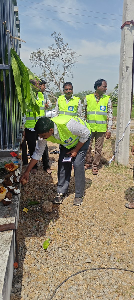 tgspdcl's tweet photo. ⚡️⚡️🔧 Upgraded for summer! ⚡️⚡️

Our High Capacity power transformer is now operational at Ryalamadugu substation, Medak. Ready to deliver reliable electricity during raise in demand.
  
Stay cool, stay powered! 💪🔌🌞💡

#SummerReady #EnergisingLives #Tgspdcl #PowerUpgrade #PoweringYourSummer 
@TelanganaCMO @Bhatti_Mallu @musharraf_ias