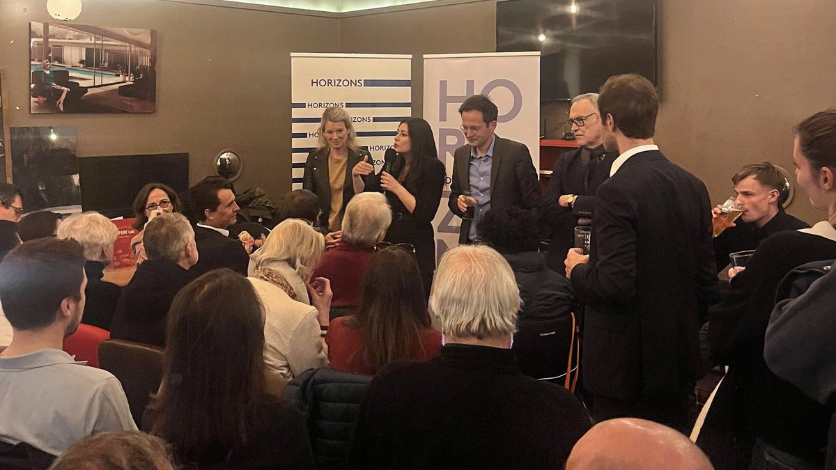 pegah_maleka's tweet image. Bonheur de célébrer la 150e réunion hebdomadaire @HorizonsParis13 avec les habitants du 13e en présence de @pybournazel avec @FBerthout @b_abba @DgCourtois

Un immense merci à nos militants ! Rassemblés avec @pybournazel pour Paris et @EPhilippe_LH pour la France !

#Paris13