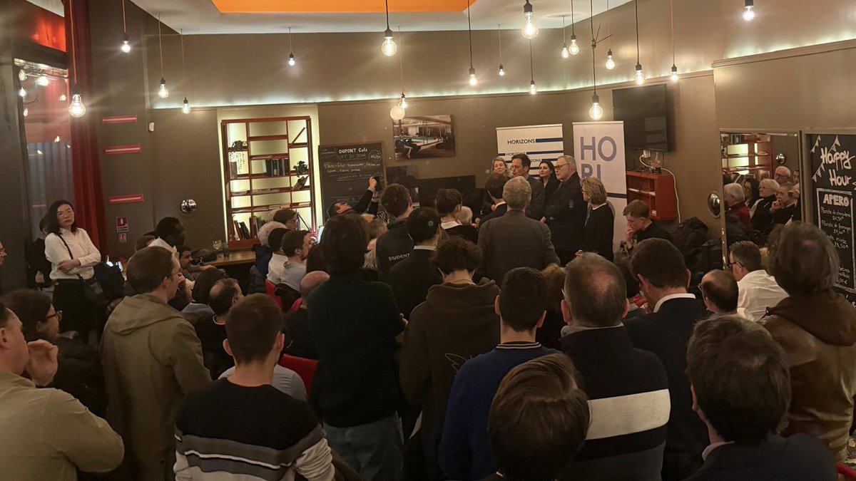 pegah_maleka's tweet image. Bonheur de célébrer la 150e réunion hebdomadaire @HorizonsParis13 avec les habitants du 13e en présence de @pybournazel avec @FBerthout @b_abba @DgCourtois

Un immense merci à nos militants ! Rassemblés avec @pybournazel pour Paris et @EPhilippe_LH pour la France !

#Paris13