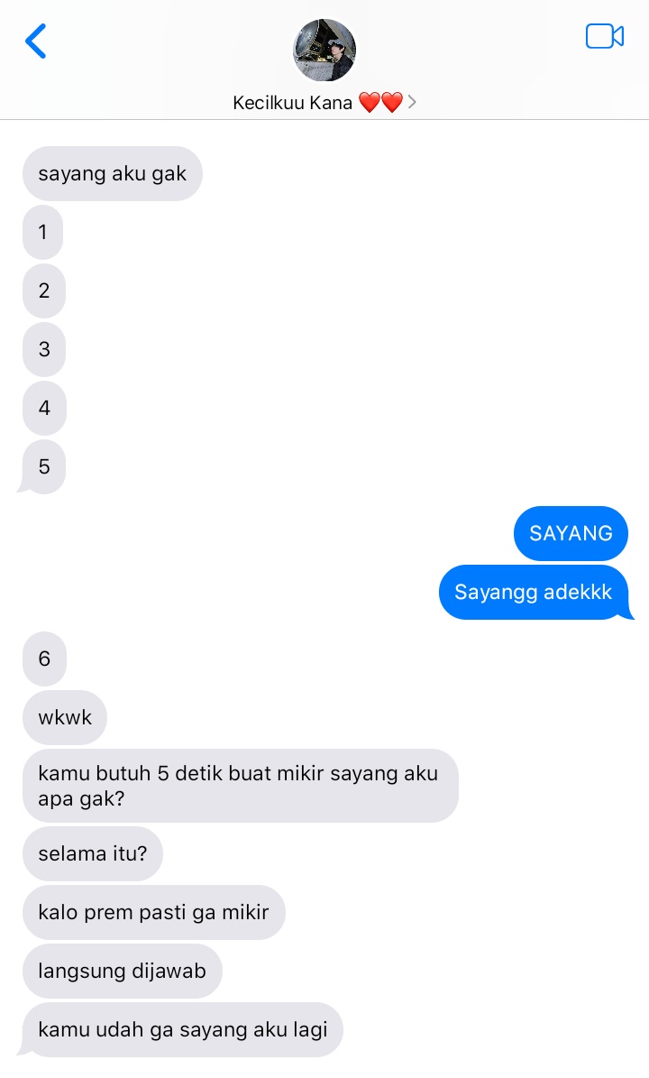 blackjsorrow's tweet photo. #Khaofirst — #FirstKhaotung one tweet au. Khaotung pernah rela nyamperin Kana buat jelasin rasa cintanya Khao ke Kana. Padahal posisinya Khao lagi rapat. https://t.co/MqkHc0udQd