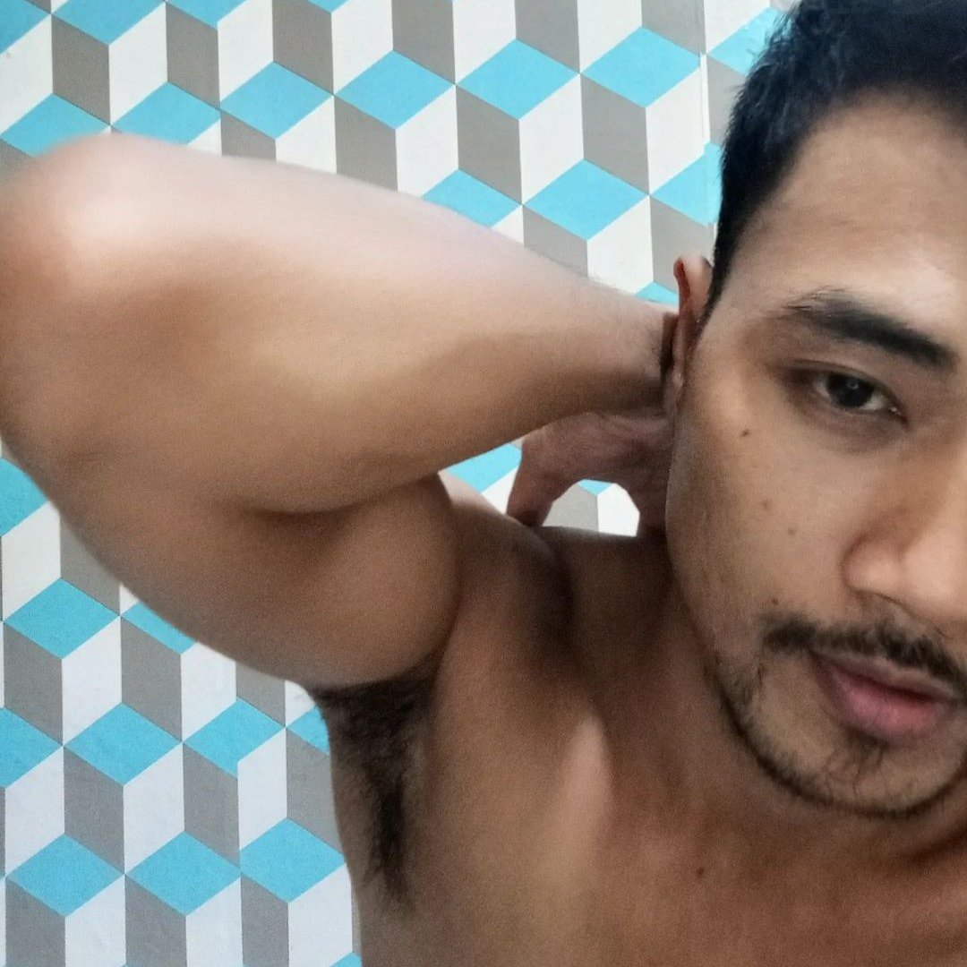 Anak Piton tweet media