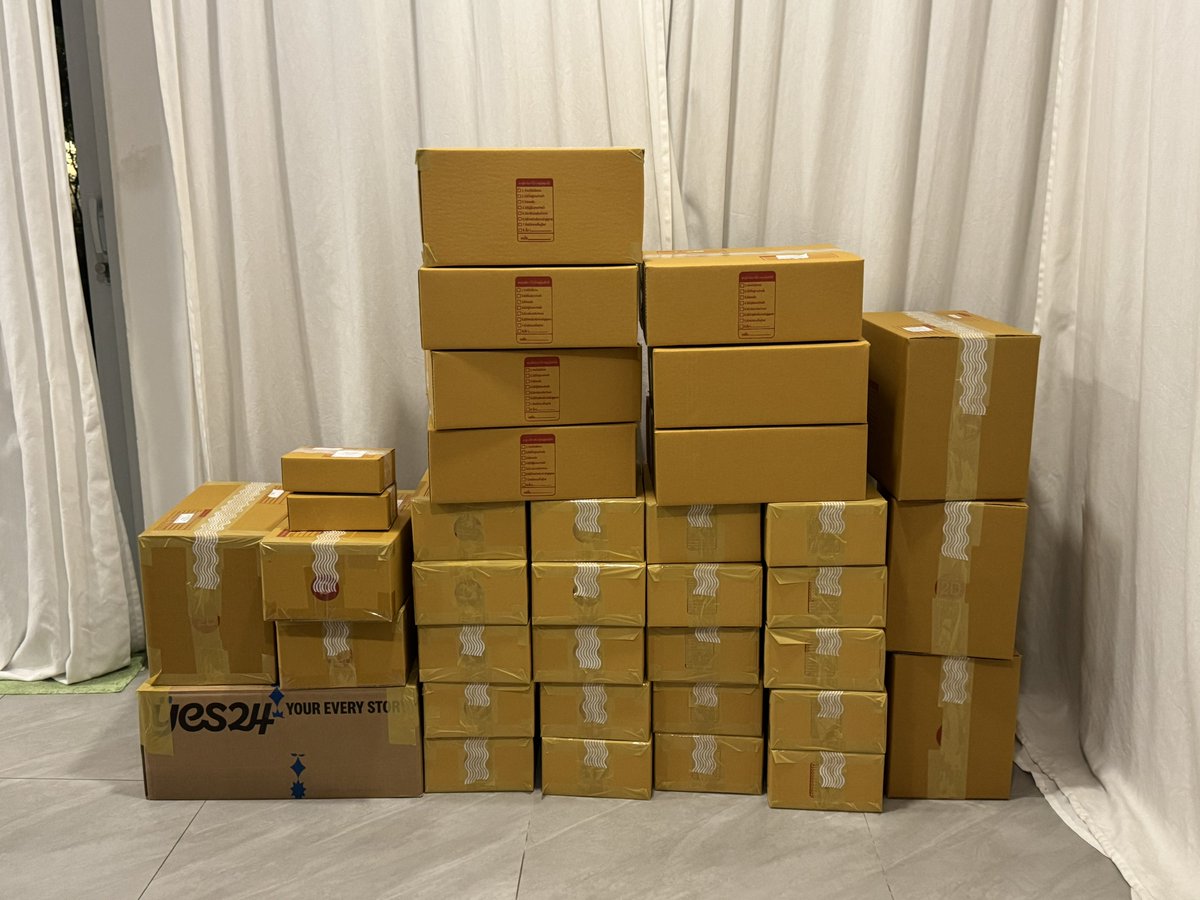 NuNioy's tweet photo. #nng7Update บั้ม sale การ์ด ปฎิทินยองแจ การ์ด ส่งวันจันทร์ครบแล้วนะคะ แจ้งเลขที่เดมส่วนตัวเรียบร้อยค่ะ ใครไม่ได้เลขพัสดุทางเดมรบกวนทักเดมมาทีนะคะ มีส่วนนึงหน่อยค้นหาชื่อแอคแล้วมันไม่ขึ้นค่ะ ขอบคุณมากค่า 🙇♀️💚 https://t.co/c1nmtoQkwQ