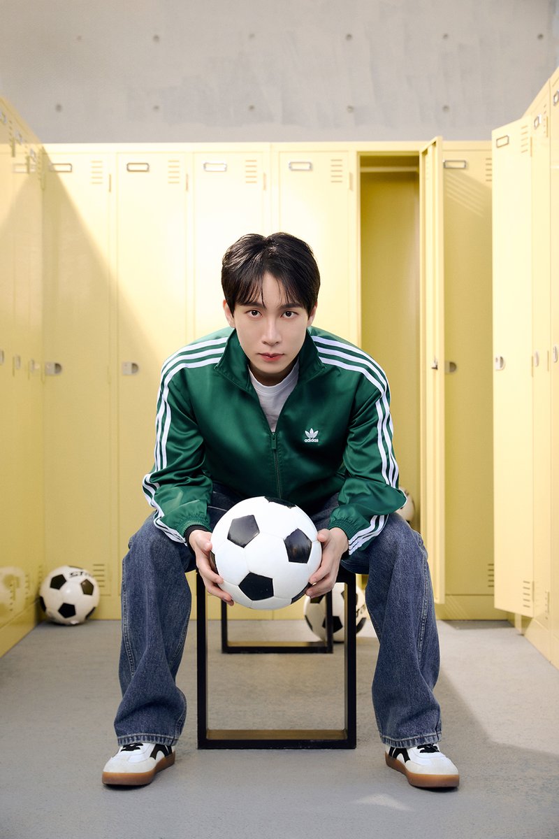 BTOBCOMPANY's tweet photo. [📢]

2025 BTOB FAN-CON
【3,2,1 GO! MELympic】

Teaser Image(Locker room ver.)🏆

🗓️ 2025. 03. 21 ~ 2025. 03. 23
📍 올림픽공원 올림픽홀

#비투비 #BTOB
#321GO_MELympic
#서은광 #SEOEUNKWANG
#이민혁 #LEEMINHYUK
#임현식 #LIMHYUNSIK
#프니엘 #PENIEL https://t.co/iIdd9RrDW5