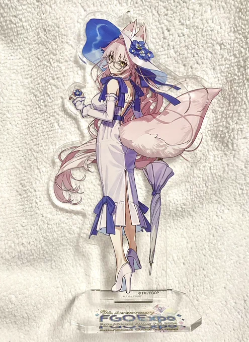 届いたコヤンスカヤが美人すぎる〜!!アクスタポーチにビジュー買ってつけてよかった!