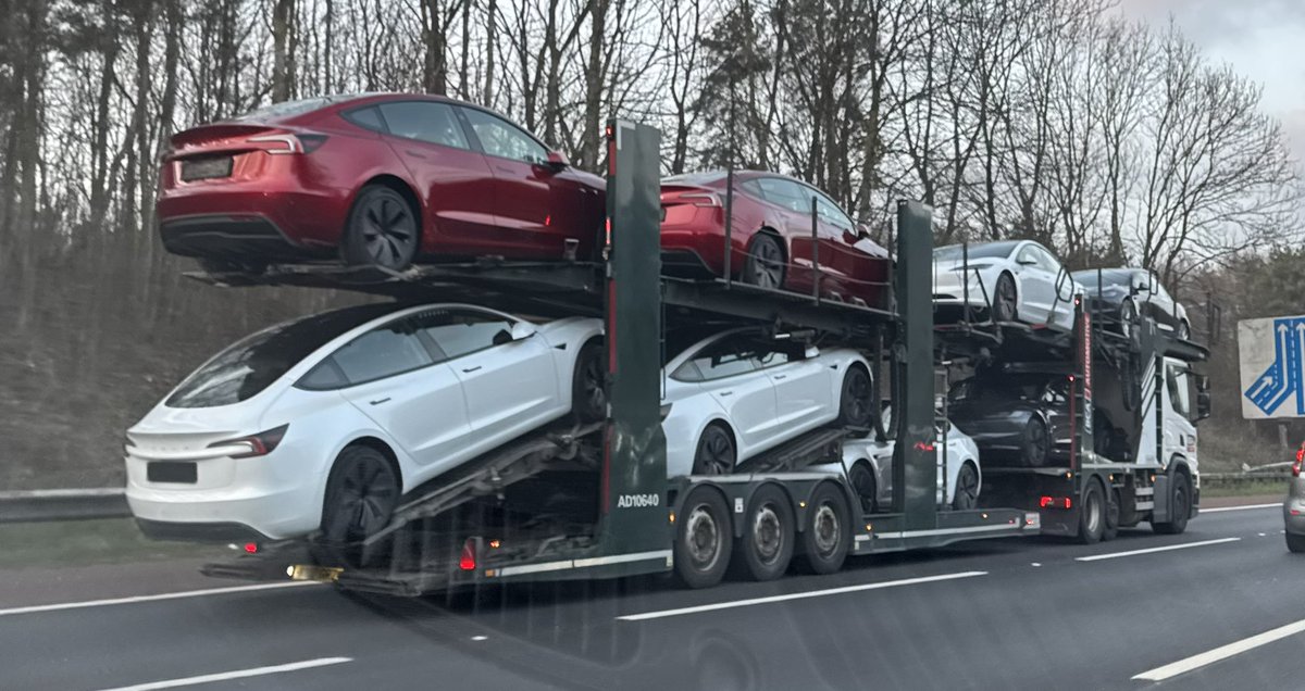 Is this a blitzkrieg of Teslas?