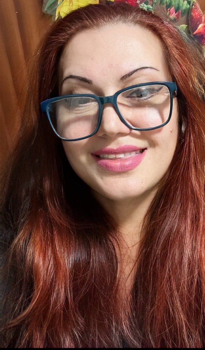 MaricicaArhip's tweet image. BUENOS DÍAS AMIGOS TWTTEROS😜 HOY ES MI CUMPLE 🎁53 ANITOS🎁😜