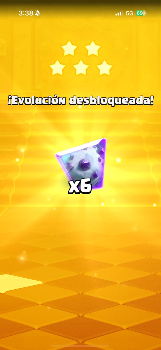 Amanecimos Regalones , Gracias <a href="/ClashRoyale/">Clash Royale</a> por regalarme la única evo que no tenía 🥰