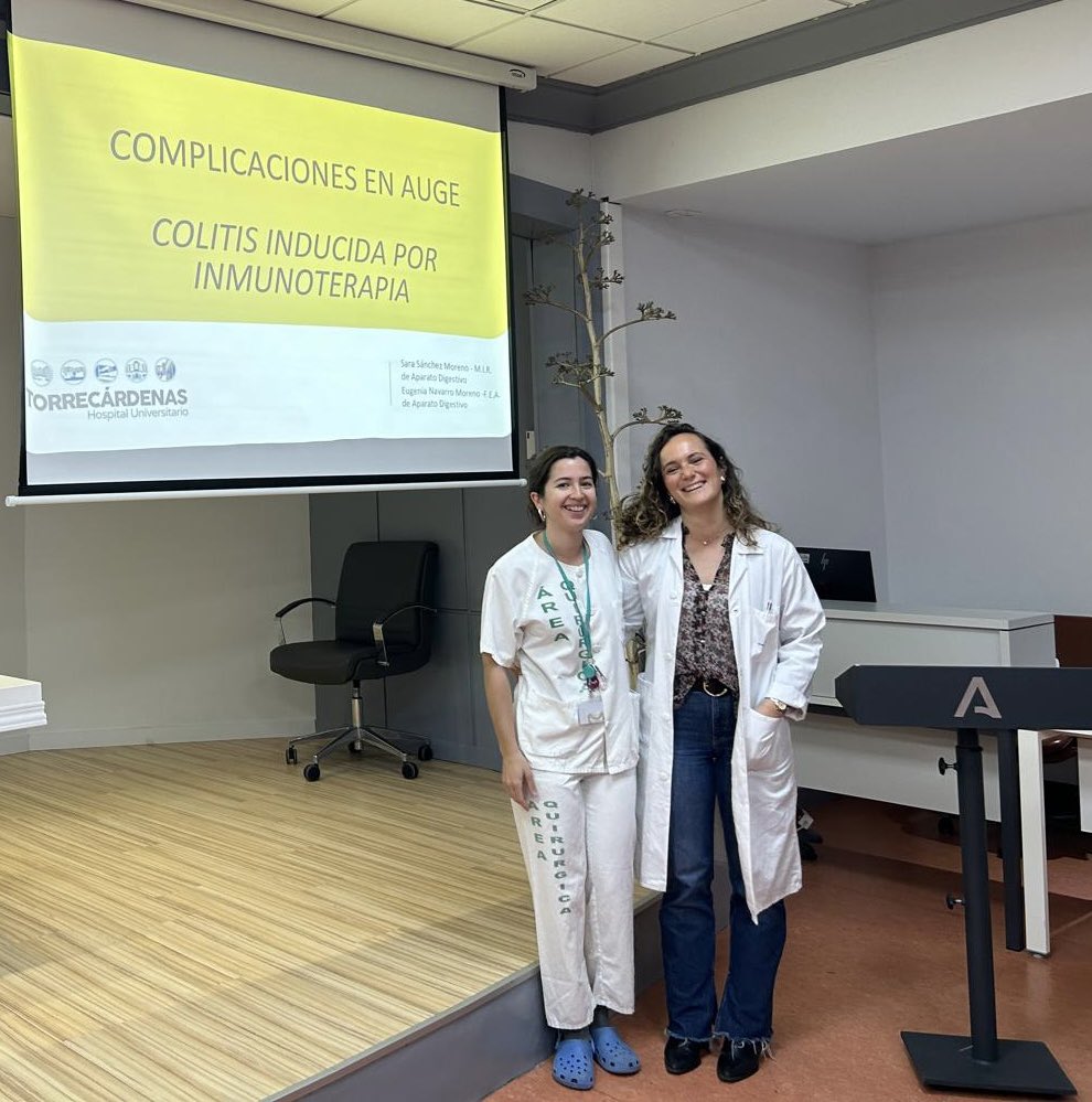 Hoy, sesión hospitalaria: COLITIS INMUNOMEDIADAS. Impartida por parte de nuestras locuaces y didácticas compañeras Eugenia Navarro y Sara Sánchez (R4). Complicaciones en auge cada vez más conocidas, en las que el tratamiento precoz es crucial.
<a href="/TorrecardenasHU/">Hospital Universitario Torrecárdenas</a>