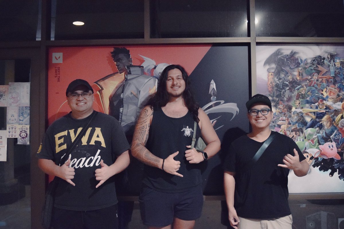 iCandres27's tweet photo. 3rd place win at the past west side smash tournament! https://t.co/lhd5P8Xi86