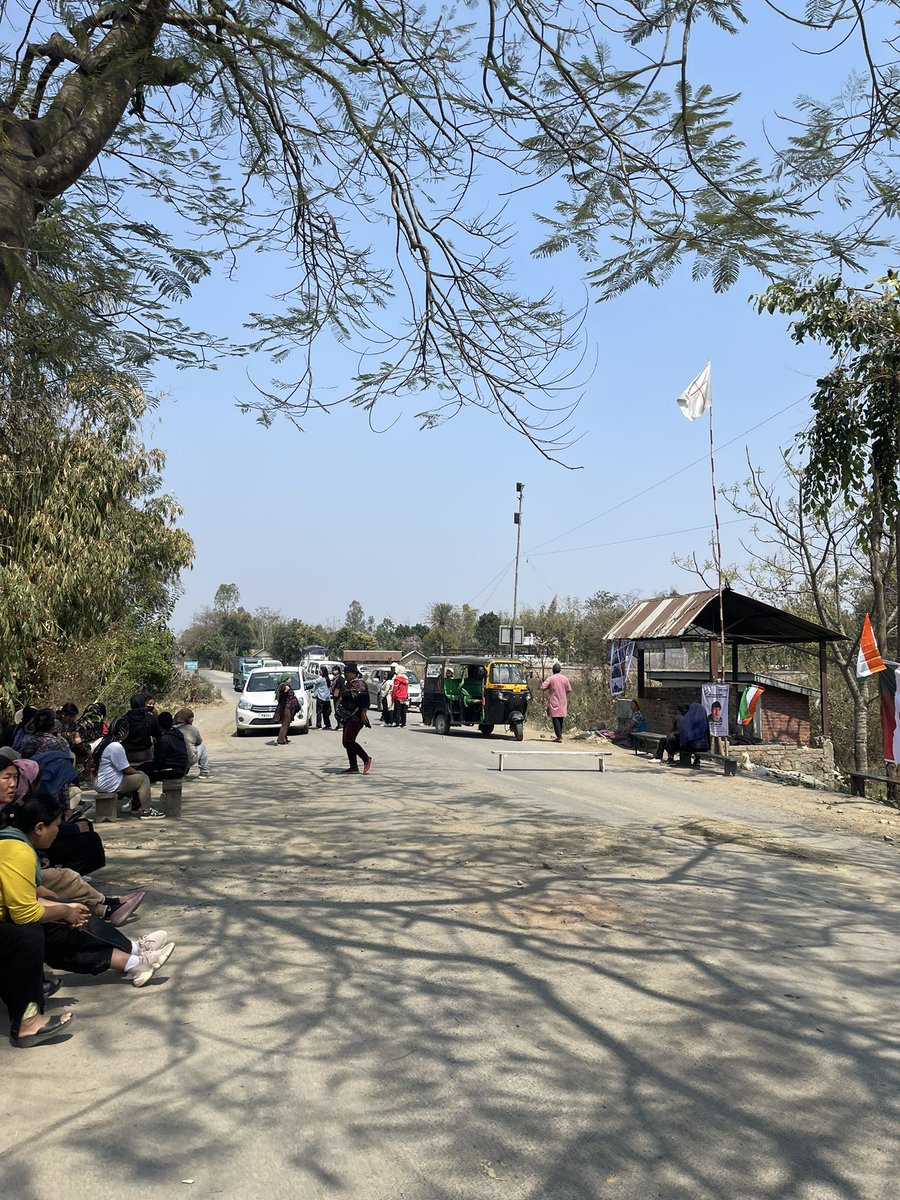 As Kuki-Zo women checked and stopped vehicles on NH-2 from entering Churachandpur from Imphal-Bishnupur side, the CCpur town was opened for economic activity after three days. Kangpokpi, where violence occurred on March 8, also on NH-2 tangent in the north remains shut. #manipur