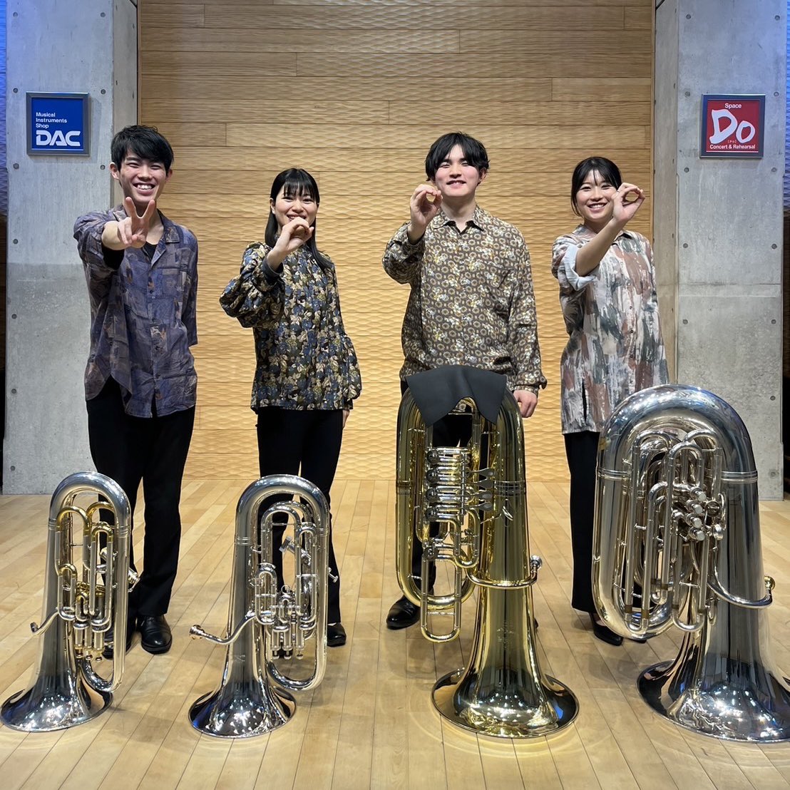 Millenniuba Concert終演いたしました🌟
ご来場いただいた皆様、関係者の皆様、ありがとうございました。

それぞれの曲について、意見を交換しながら合わせをする時間がすごく楽しくて、音楽を一緒に作る喜びを改めて感じました。

心強い3人本当にありがとう🙏🏻
(2000年ポーズお気に入り！笑)