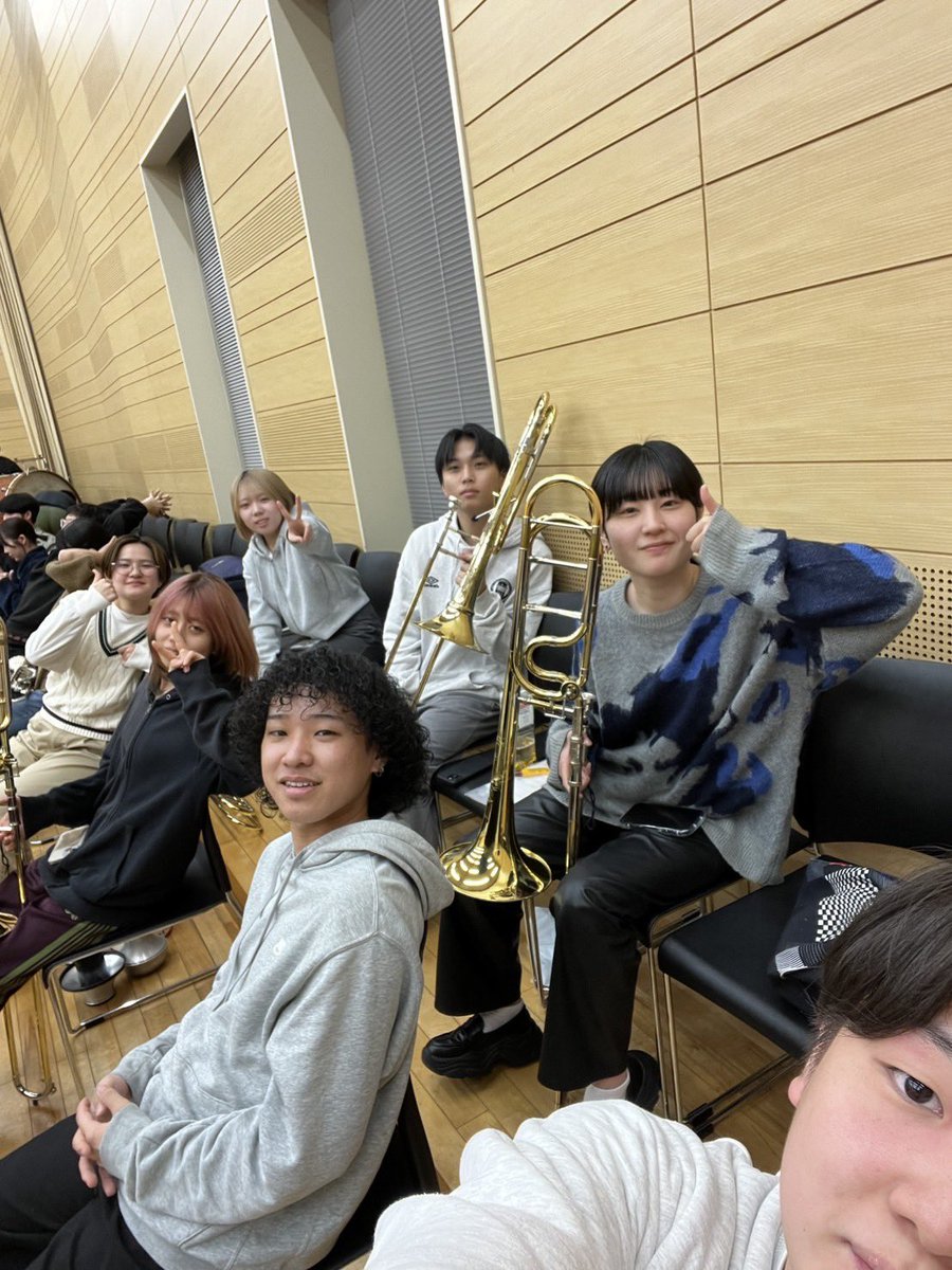 kunion_tb's tweet photo. 【演奏会のお知らせ】📣✨️

国立音楽大学のサークルである、KUNITACHI WIND ORCHESTRAの演奏会に、研究室メンバーが出演いたします。
是非お越しください❕
チケットはこちらのリンクからお申し込みください🎫

https://t.co/KVI26BJjKU https://t.co/lVLzSdYBRh