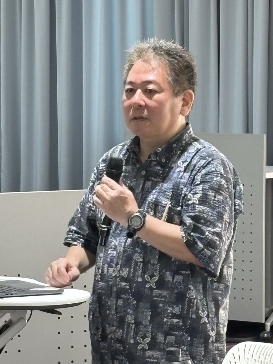 Riis_Ryukyu's tweet image. 3月11日（火）に名古屋大学大学院の梅村哲夫先生をお招きしてRIISレクチャーシリーズ「太平洋島嶼国における戦後の国際貿易から」を開催いたしました。講演内容はもちろん、対面・リモートともに活発な質疑応答も盛り上がりました！講演の梅村先生、ご参加いただいた皆様ありがとうございました！