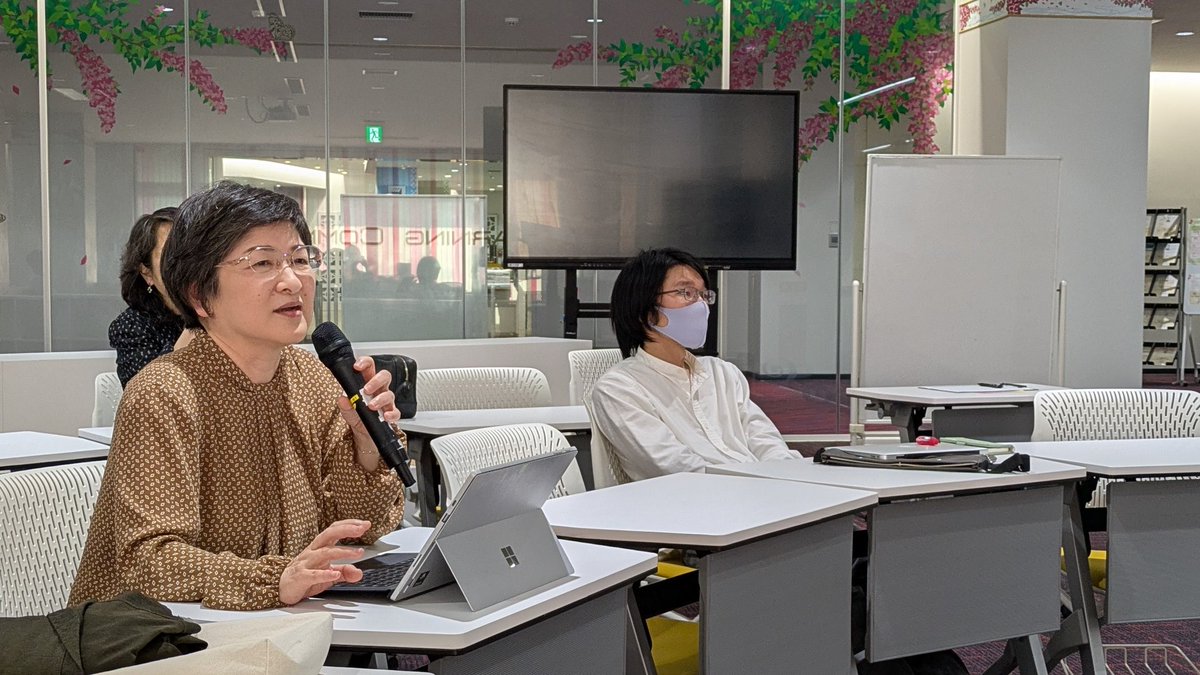 Riis_Ryukyu's tweet image. 3月11日（火）に名古屋大学大学院の梅村哲夫先生をお招きしてRIISレクチャーシリーズ「太平洋島嶼国における戦後の国際貿易から」を開催いたしました。講演内容はもちろん、対面・リモートともに活発な質疑応答も盛り上がりました！講演の梅村先生、ご参加いただいた皆様ありがとうございました！