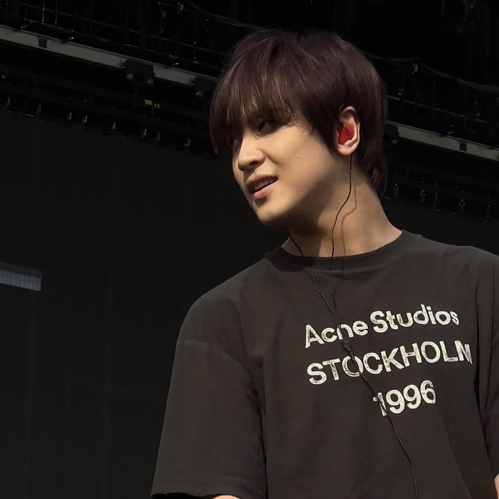 inkfinity_'s tweet image. เครียด กุเรียกเด็กอายุ25ว่าพ่อ แต่กุ28 😔