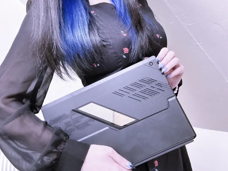 tkn0801's tweet image. LOOK AT THIS BEAUTY👁️👁️

I&apos;m beyond excited to show you all the new #FlowZ13 I received from @ASUS_ROG ❤️‍🔥

It&apos;s very me-friendly (I travel a lot) with how compact it is, and I can&apos;t wait to go more hunting with this🍖

Check it out here➡️rog.gg/CelinaZ13  

#TeamROG