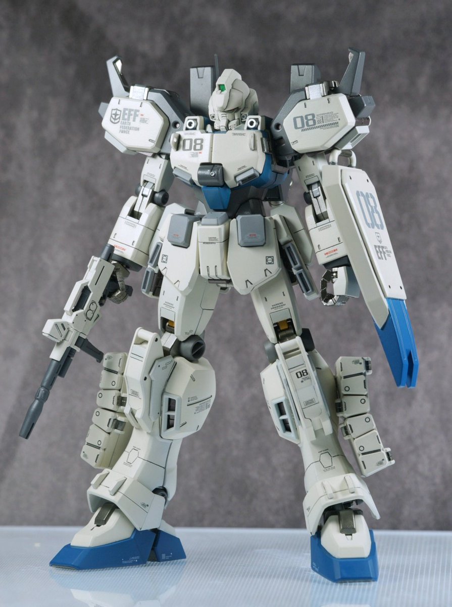 Prayogo_Forge's tweet image. MG Heavy Arms EZ-8 Gundam done. Total overhaul on the shield for better "blends" with the theme and added beam rifle from HGUC Ground Gundam as a finishing touch. Will post with full gatling later when I feel like it. Otherwise, it is done for now.