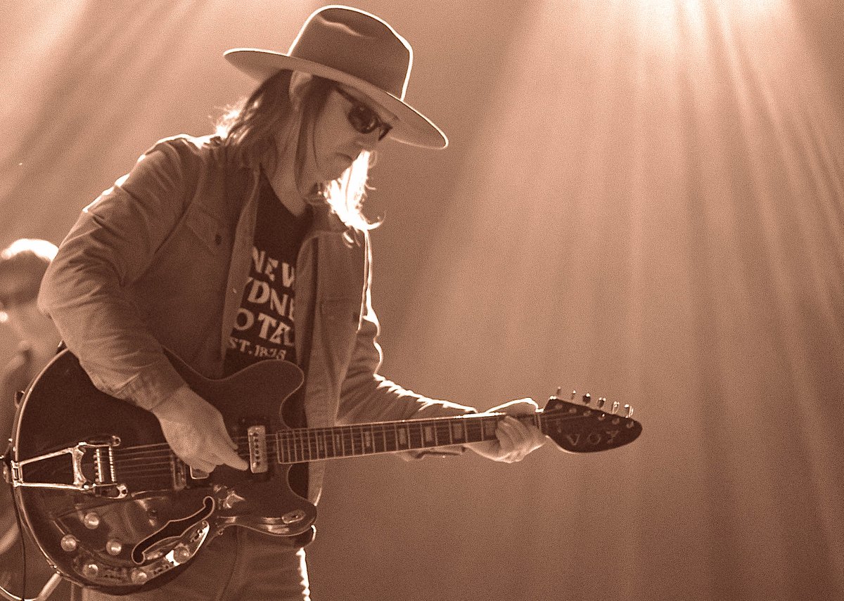 THIS IS WHY YOU LOVE ME - Brian Jonestown Massacre At Brixton Academy Live Review mattcatchpole.com/brian-jonestow…