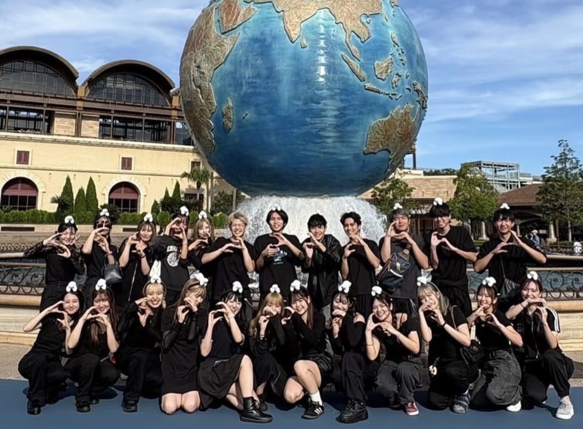 sfida_nuchs's tweet photo. 2024.10.4 sfida ディズニー✨🏰🐭
私たち 軽スポーツサークル「SFIDA」は、楽しく気軽にスポーツを楽しむサークルです！
スポーツだけでなく イベントも充実！
年間を通して様々な行事を企画しています
男女共に仲が良く、和気あいあいとした雰囲気が魅力のサークルです！
ぜひ気軽にDMしてください！ https://t.co/uhd0WR8JOf