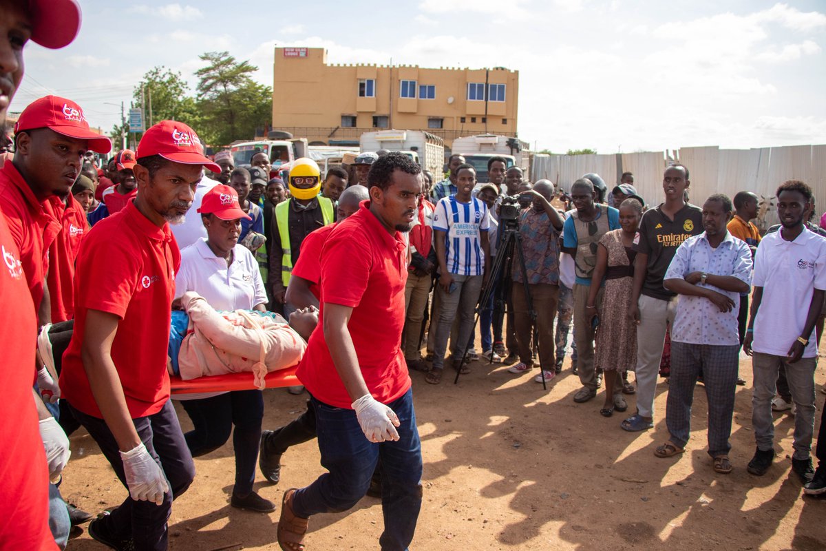 KenyaRedCross's tweet photo. We have kicked off our 60th anniversary celebrations in Garissa! This year marks six decades of humanitarian service and impact.
As part of the celebrations, we conducted a first aid simulation with a focus on road safety for community members and will train 60 more in first aidโa life-saving skill we have championed for the last 60 years.
This is just the beginning! More activities are planned for in the coming days and months ahead, across all regions in Kenya. #RedCrossat60