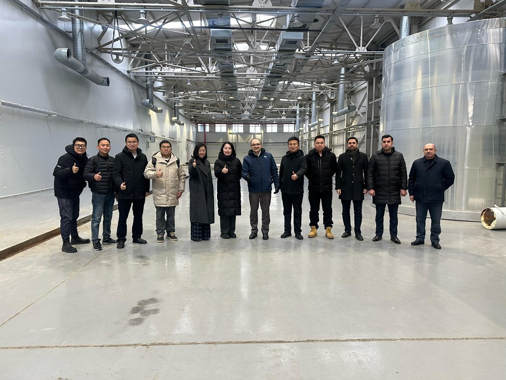 RaufKhalilov_'s tweet photo. Last week, our partners from @BYDGlobal visited Baku 
Together with  Electrify Azerbaijan team, operating under @SardGroup_, held key meetings with @ADAUniversity, Baku Bus, Xaliq Faiqoğlu and a number of government entities https://t.co/c6HIJDqaZ6