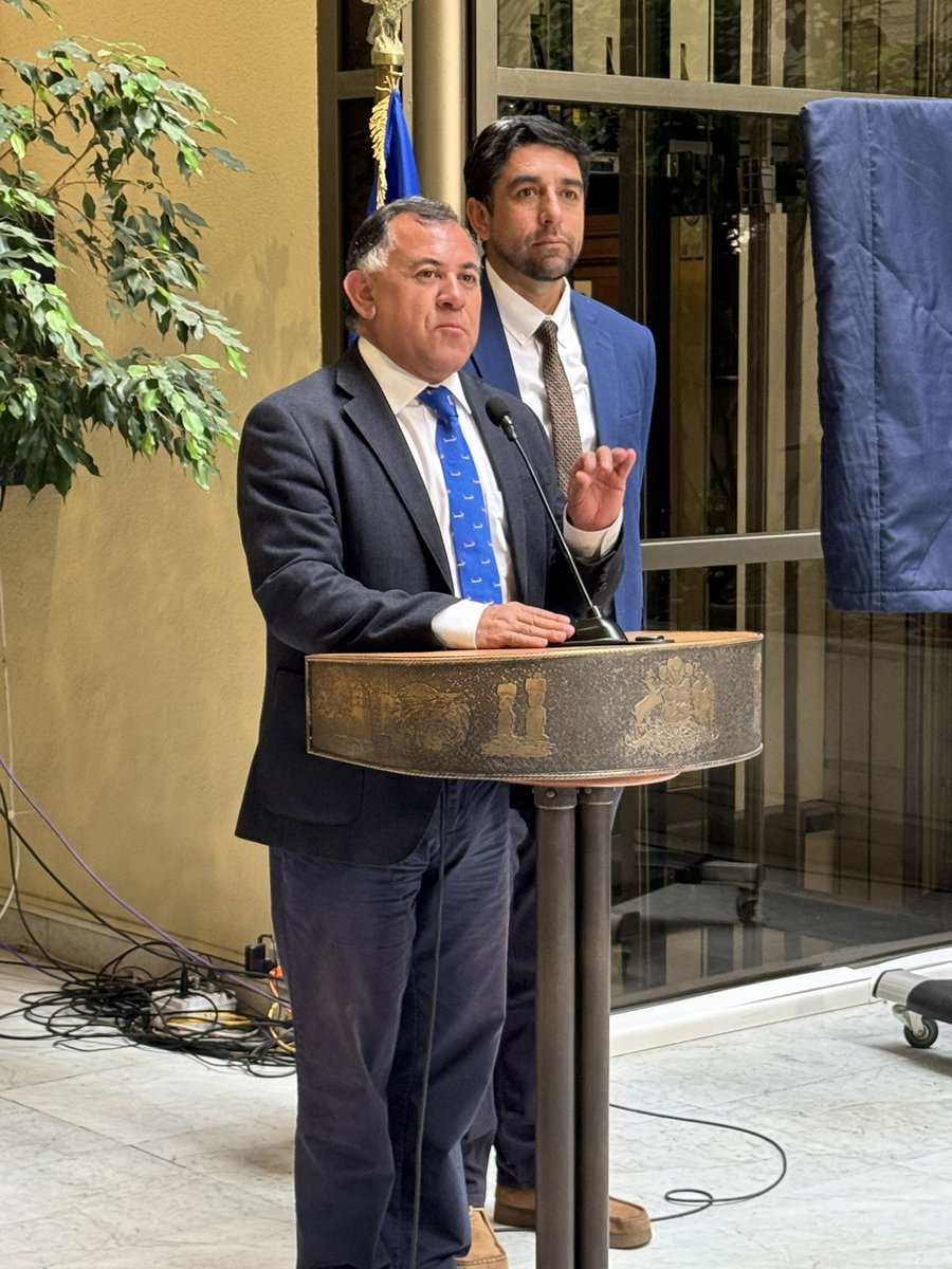 Yo espero que la imagen de una madre, días después de parir, sosteniendo a su hijo de 9 días en brazos, acompañe a quienes han presentado esta censura por mucho tiempo. 

Para quienes profesamos la fe, este tipo de acciones son insostenibles, ojalá ahora permitan a las